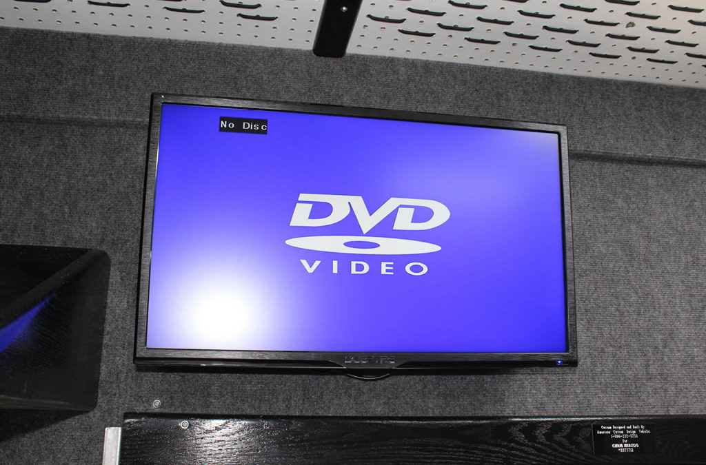 Monitor – 24 Inch TV and DVD Player